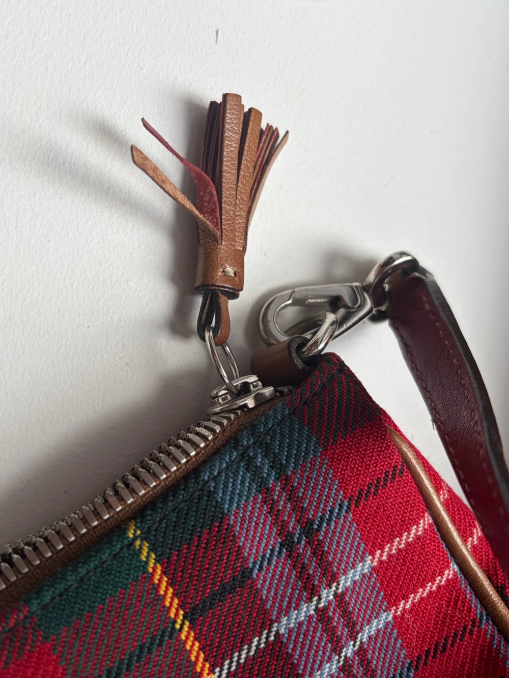 VINTAGE COACH Y2K Plaid Tartan Tassel Demi Pochette Mini Shoulder Baguette Purse - Picture 12 of 14